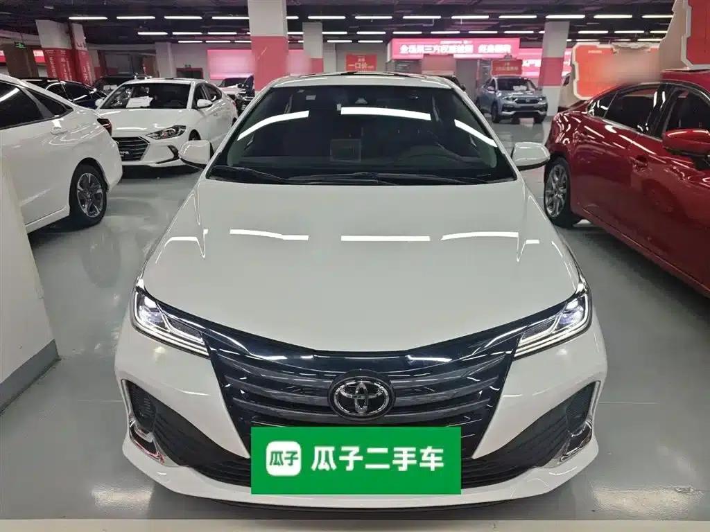 2021 Avalon 2.0L Premium Edition — миниатюра 3