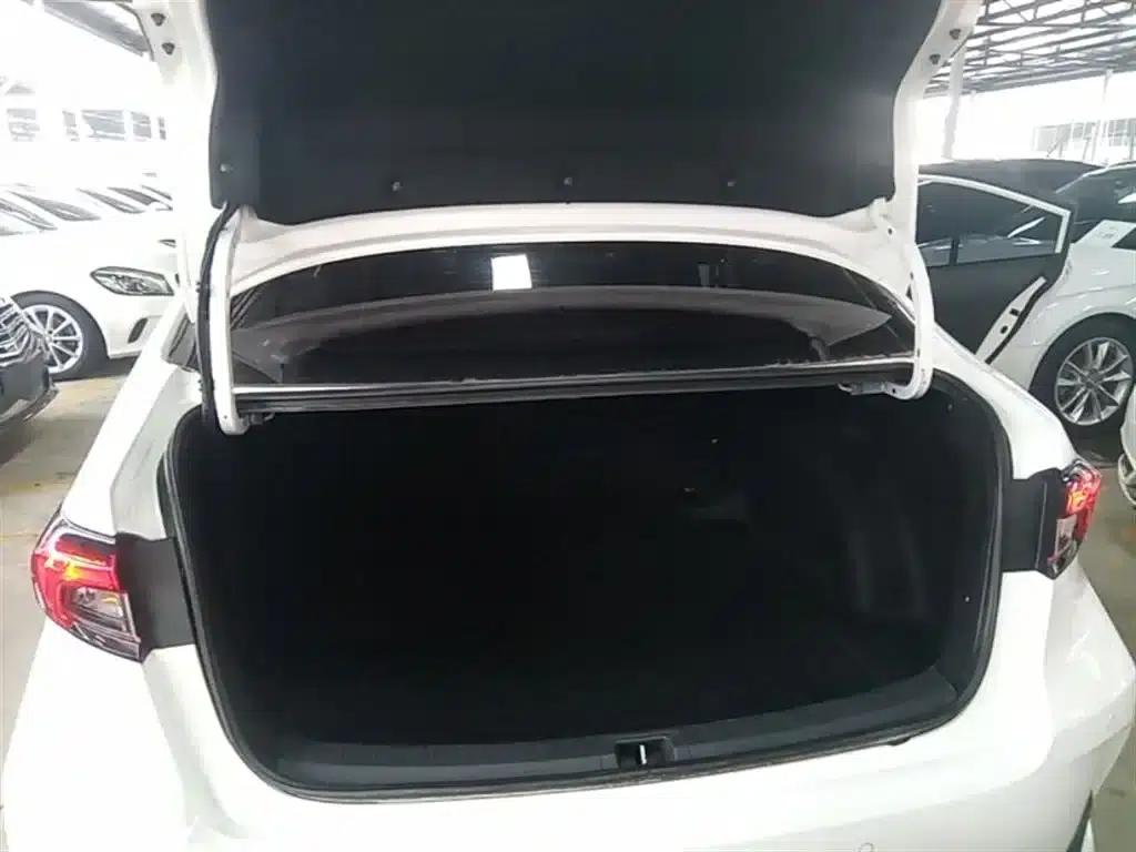 2021 Avalon 2.0L Luxury Edition — миниатюра 19