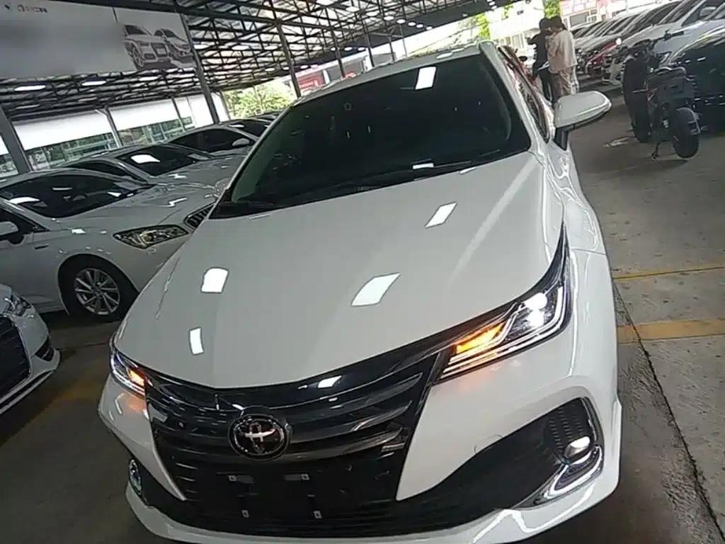 2021 Avalon 2.0L Luxury Edition — миниатюра 3
