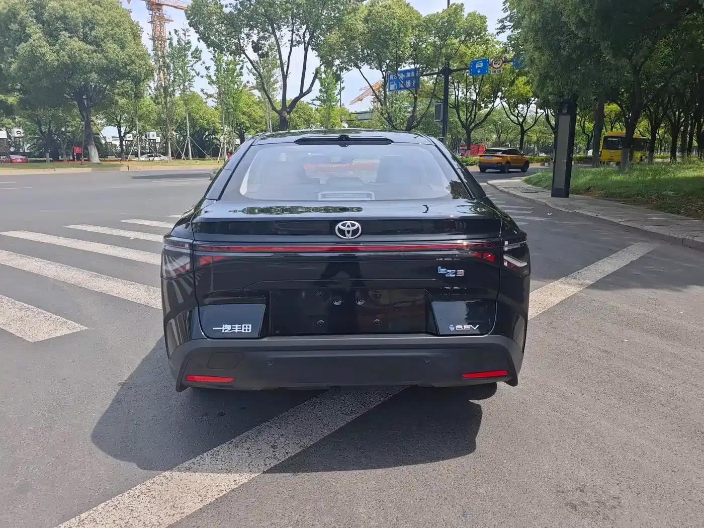 Toyota BZ3 2024 model, 616km long range Premium — миниатюра 8