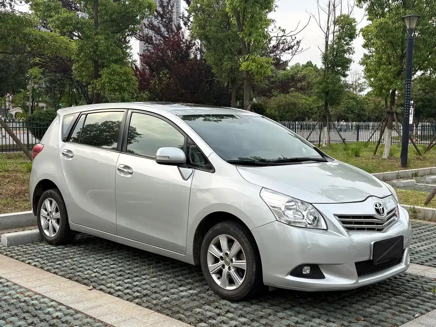 E'Z 2011 180E CVT Elite Edition — миниатюра 3