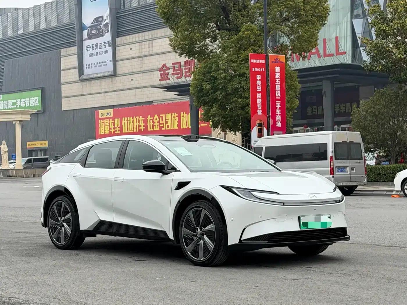Toyota BZ5 2025 630 PRO Smart Edition — миниатюра 3