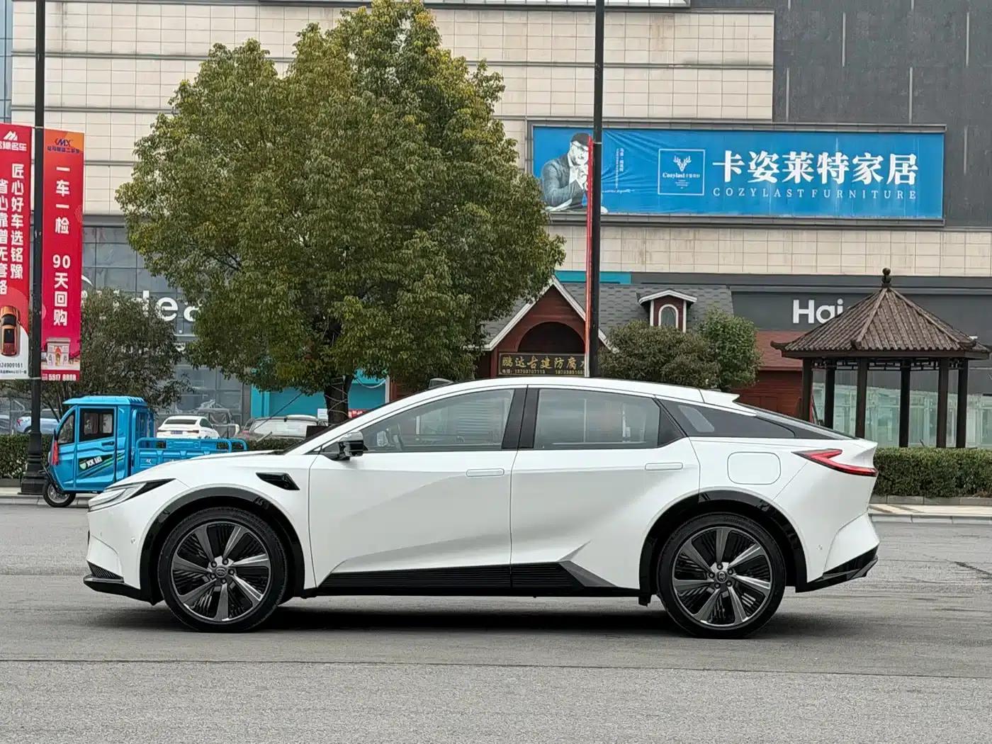 Toyota BZ5 2025 630 PRO Smart Edition — миниатюра 7