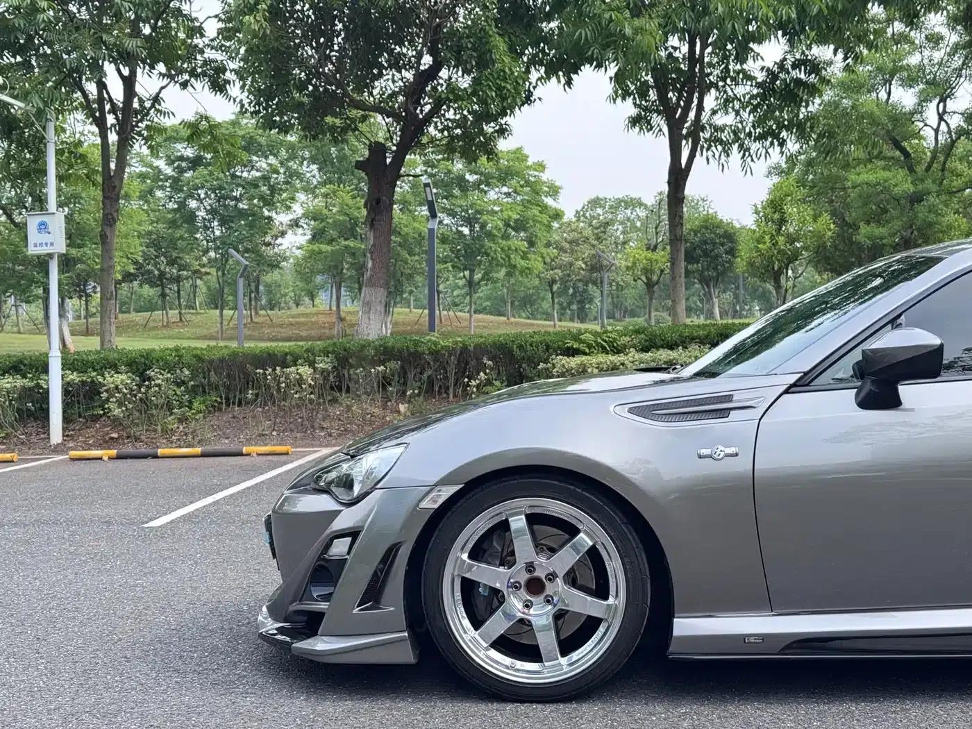 Toyota 86 2013 2.0L Automatic Luxury — миниатюра 5
