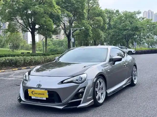 Toyota 86 2013 2.0L Automatic Luxury