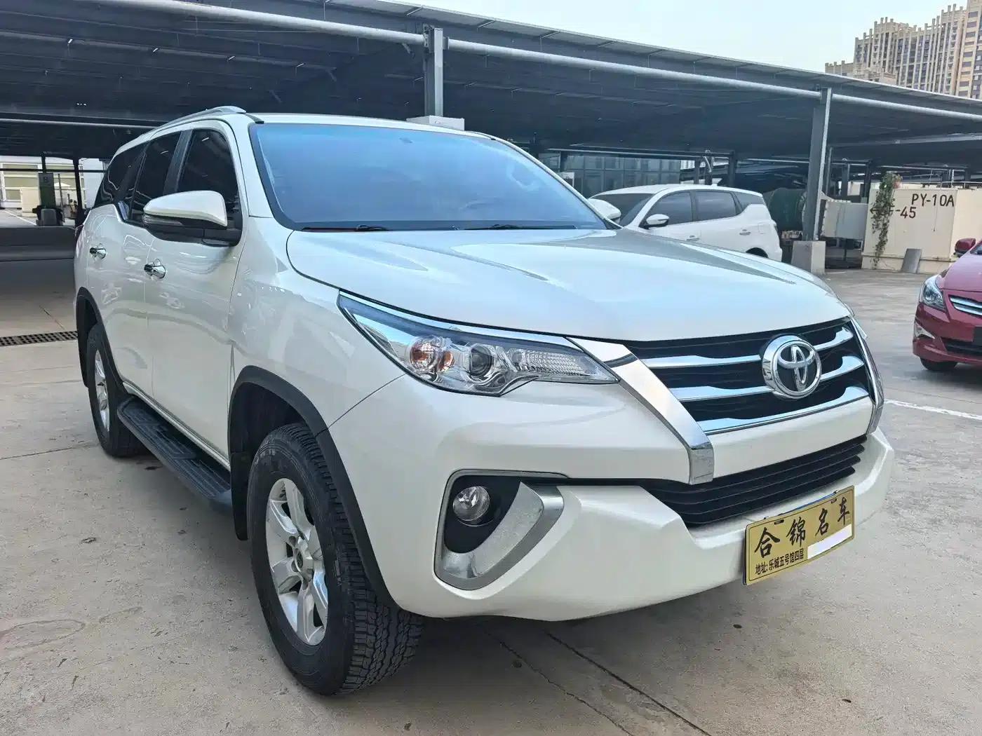 Fortuner 2016 2.7L Middle East Edition — миниатюра 3