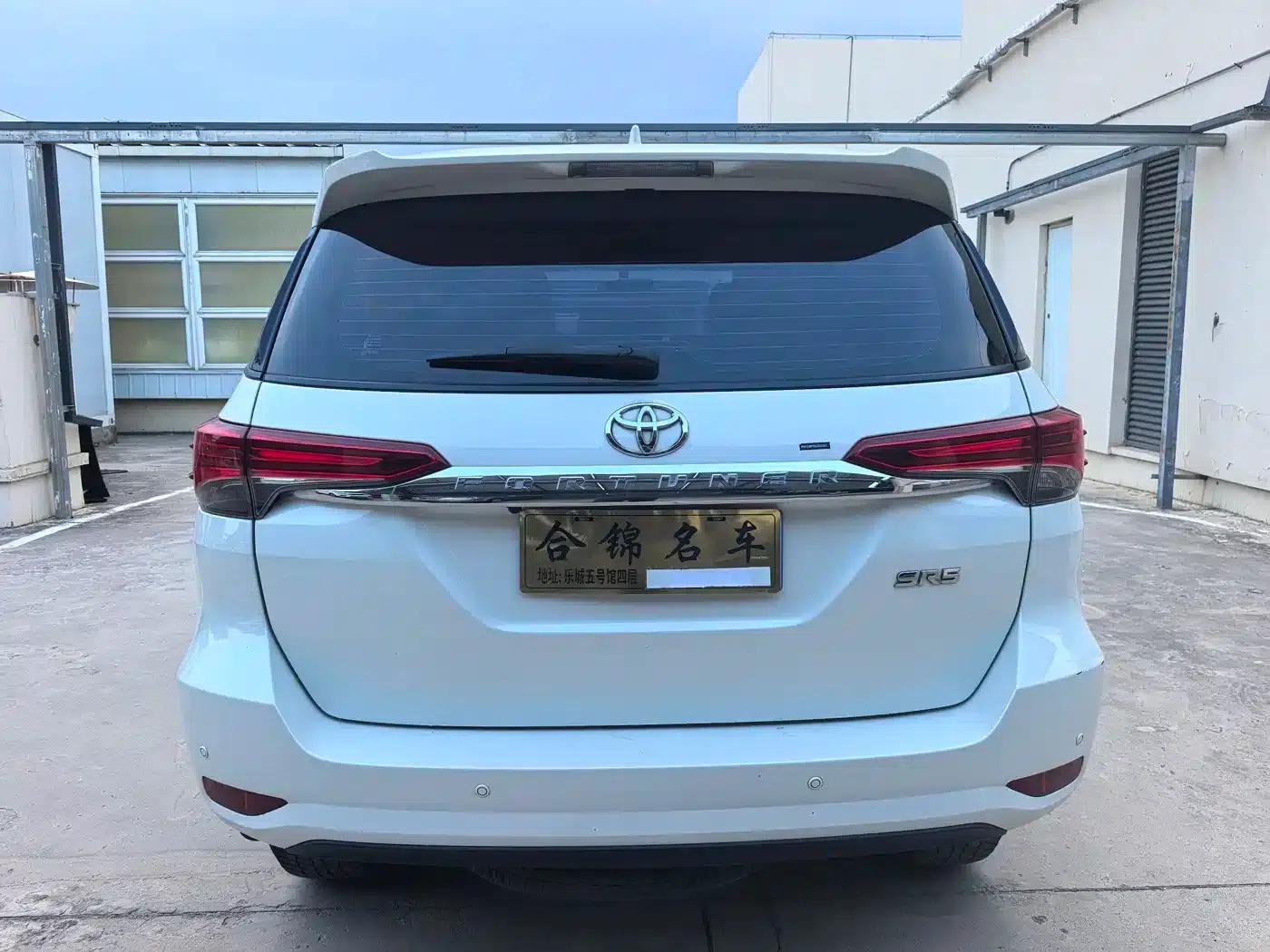 Fortuner 2016 2.7L Middle East Edition — миниатюра 4