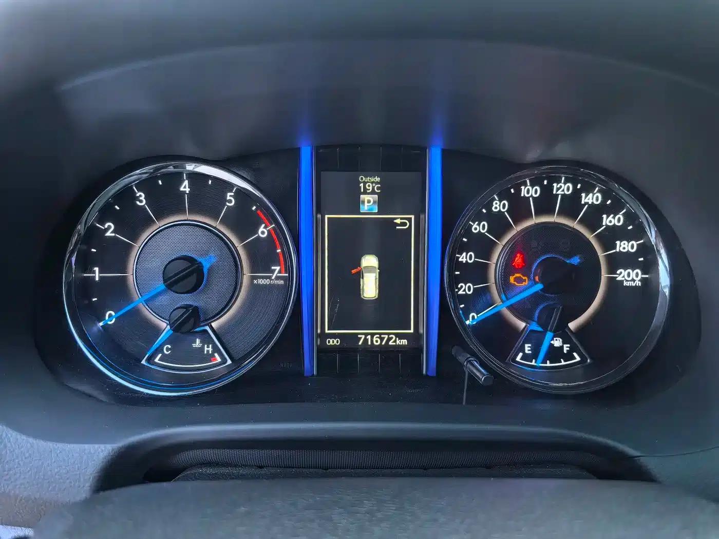 Fortuner 2016 2.7L Middle East Edition — миниатюра 9