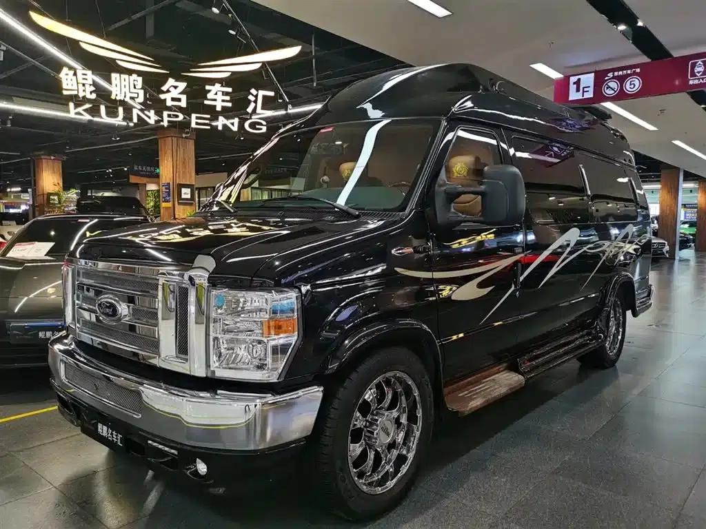 Ford E350 2011 5.4L Platinum Edition — миниатюра 1