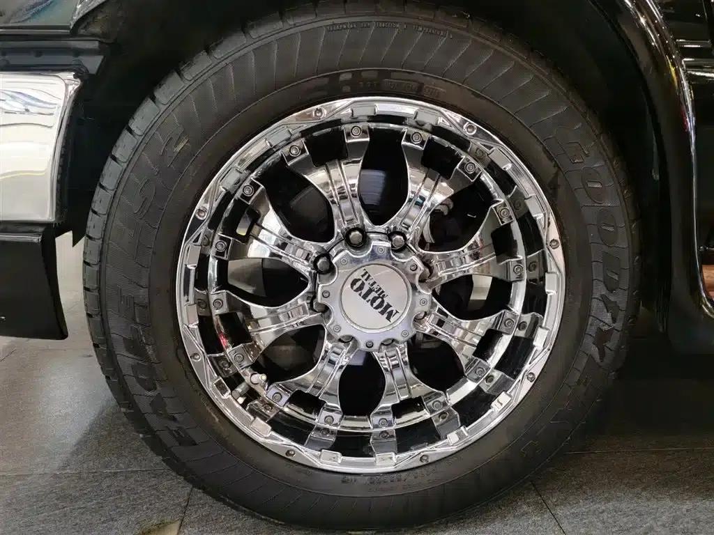 Ford E350 2011 5.4L Platinum Edition — миниатюра 16