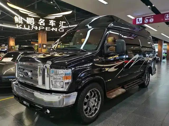 Ford E350 2011 5.4L Platinum Edition