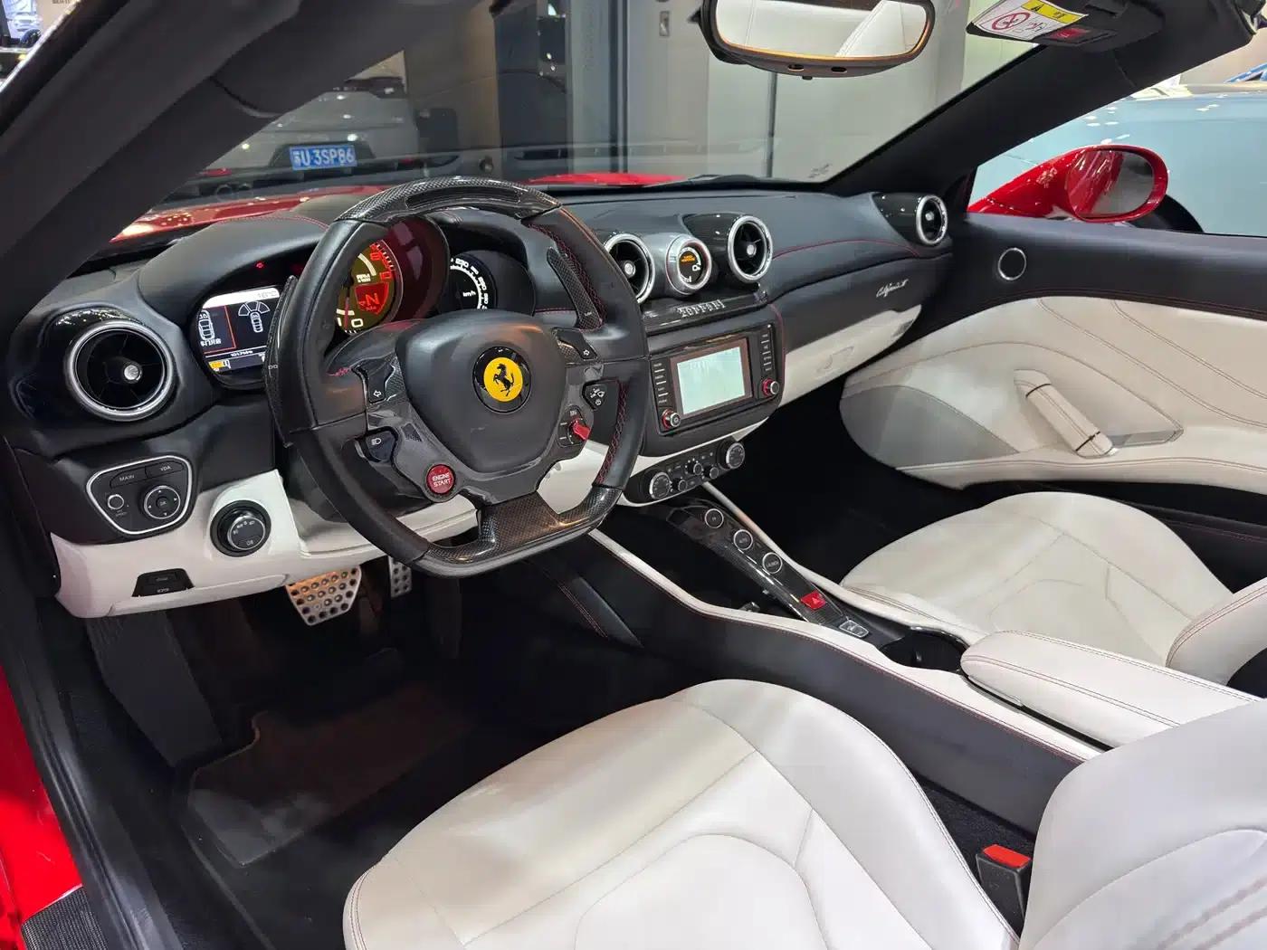 California T 2015 3.9T Standard Model — миниатюра 9