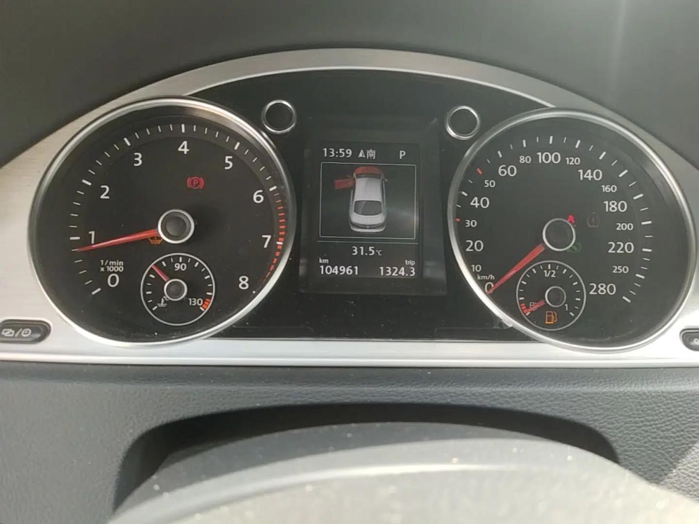 Volkswagen FAW-Volkswagen CC 2016 1.8TSI Luxury Model — миниатюра 15