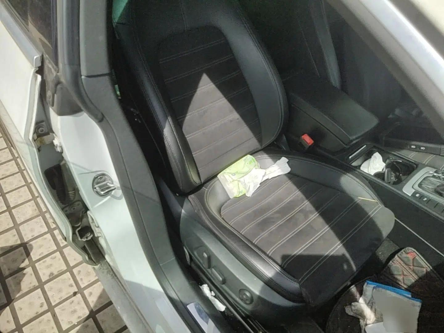 Volkswagen FAW-Volkswagen CC 2016 1.8TSI Luxury Model — миниатюра 23