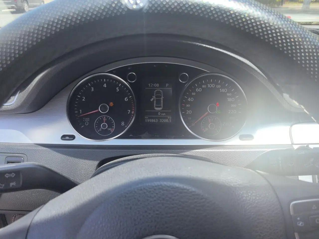 Volkswagen FAW-Volkswagen CC 2012 1.8TSI Luxury Model — миниатюра 12