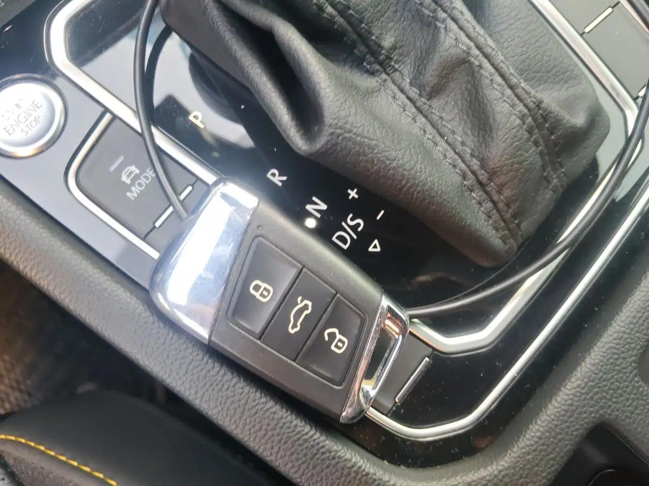 Volkswagen FAW-Volkswagen CC 2021 380TSI Striking Edition — миниатюра 9