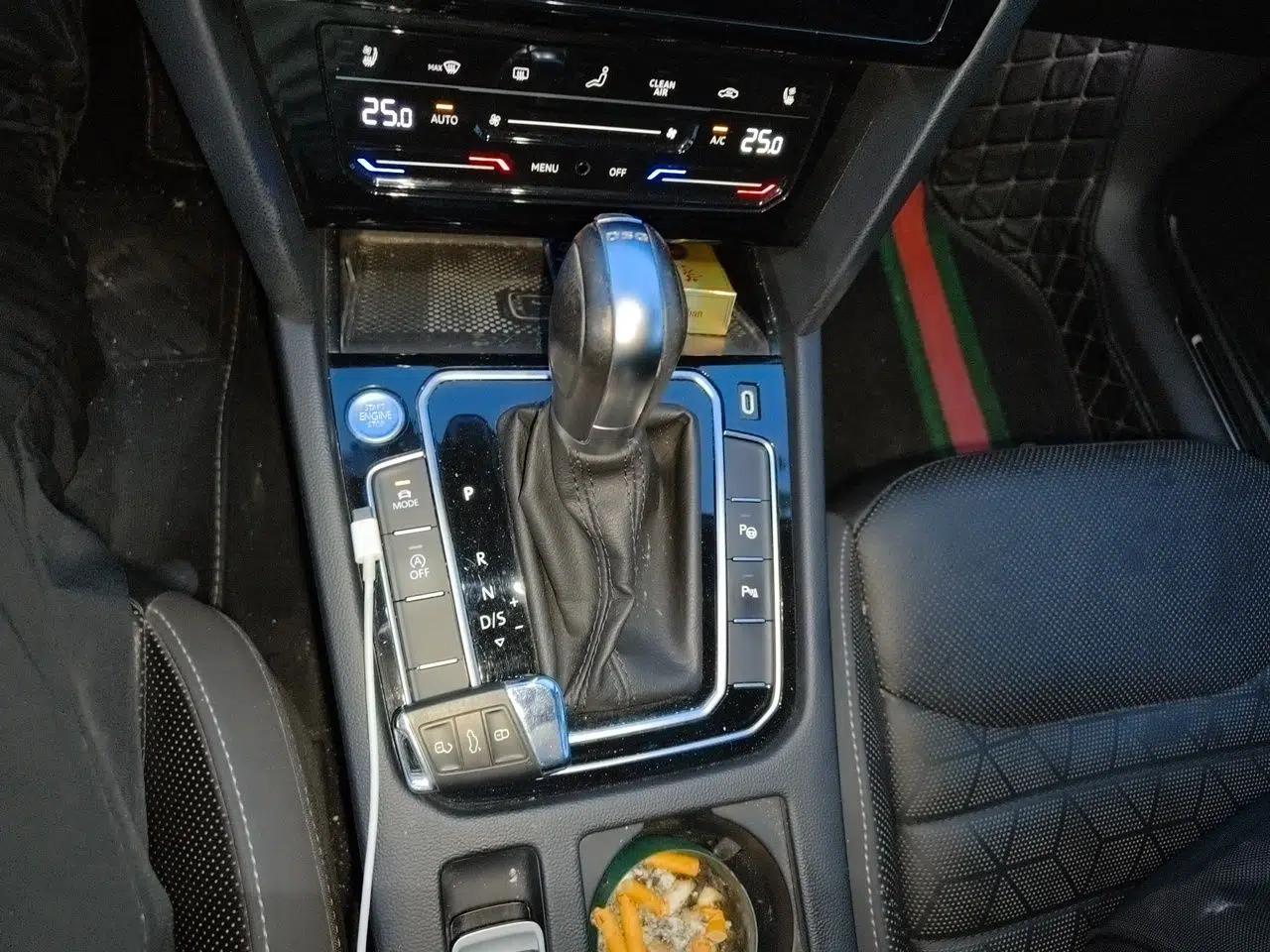 Volkswagen FAW-Volkswagen CC 2021 Estate Car 380TSI Vizion Edition — миниатюра 15