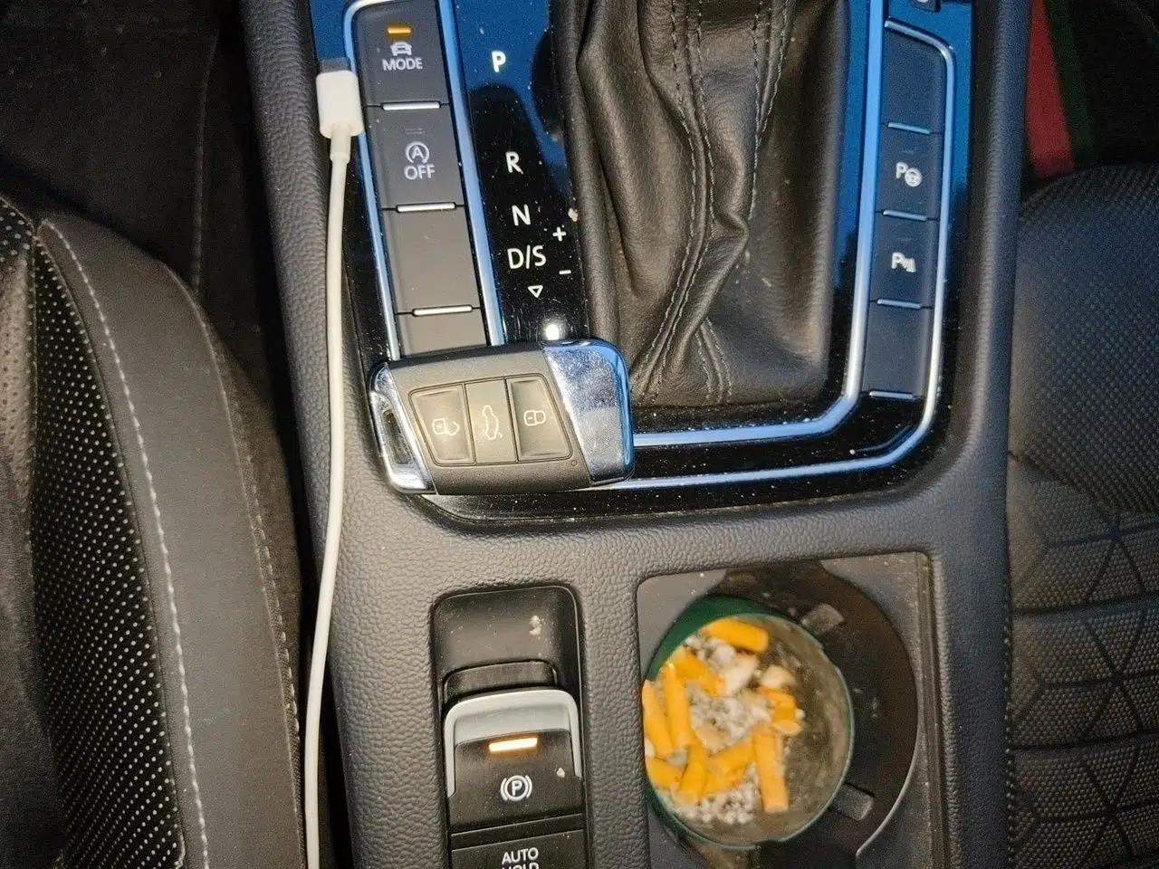 Volkswagen FAW-Volkswagen CC 2021 Estate Car 380TSI Vizion Edition — миниатюра 9