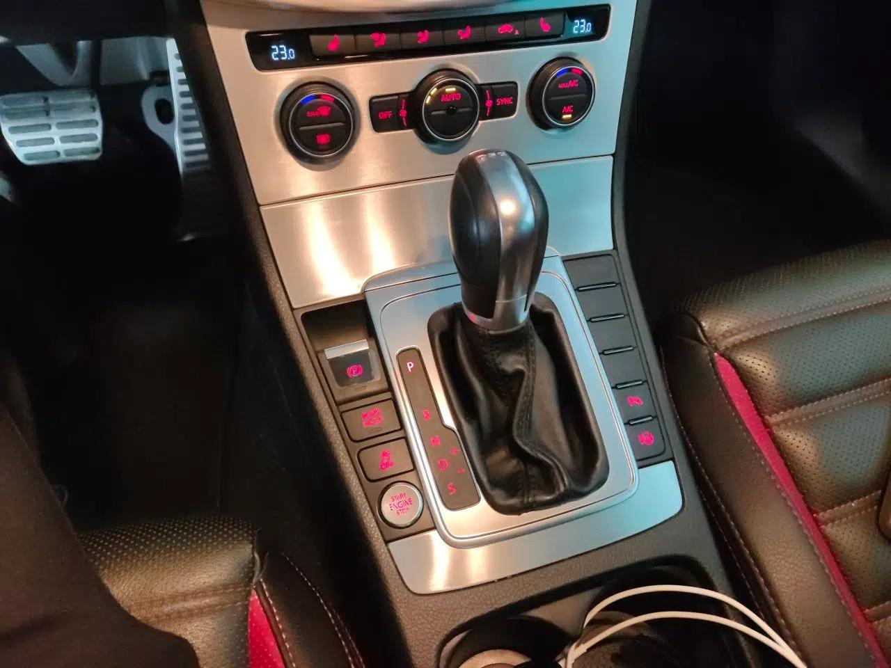 Volkswagen FAW-Volkswagen CC 2018 1.8TSI Luxury Model — миниатюра 15