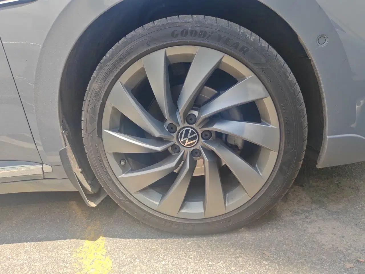 Volkswagen FAW-Volkswagen CC 2023 380TSI Striking Edition — миниатюра 8