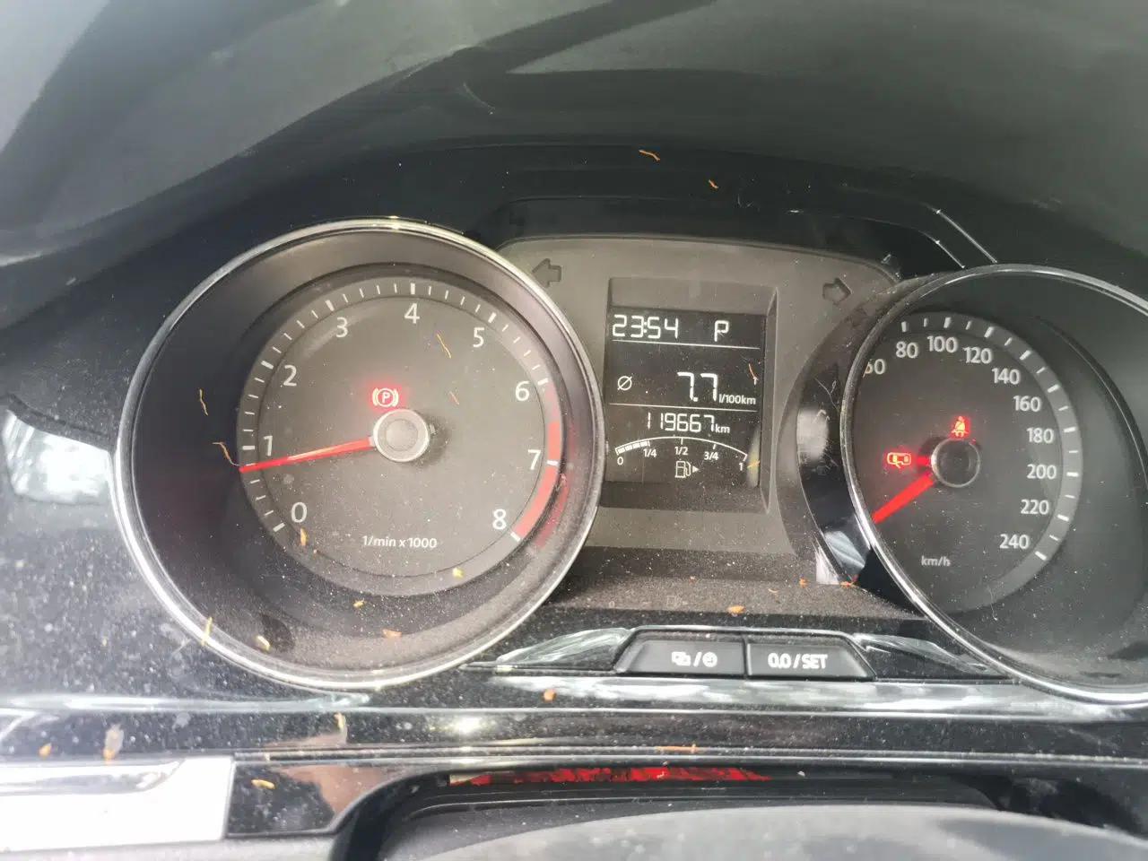 Volkswagen Bora 2013 1.6L Automatic Comfort Model — миниатюра 13