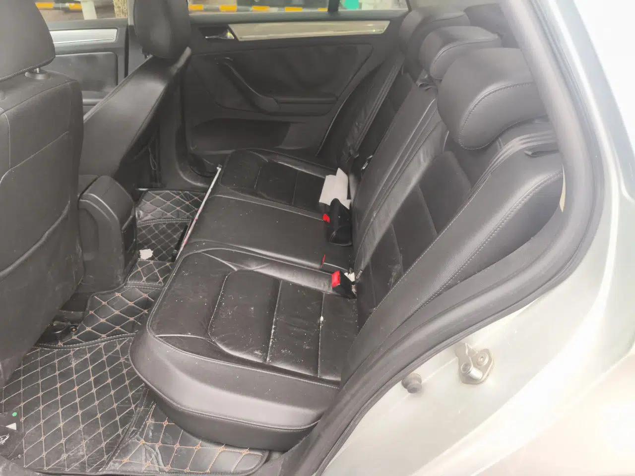 Volkswagen Bora 2013 1.6L Automatic Comfort Model — миниатюра 18