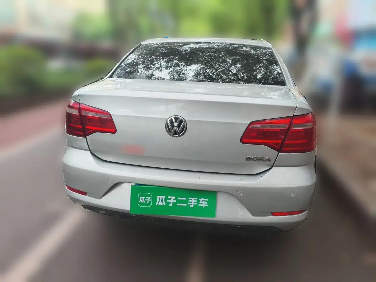 Volkswagen Bora 2013 1.6L Automatic Comfort Model — миниатюра 5