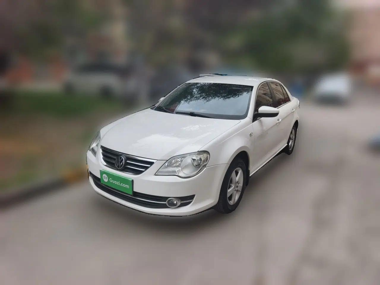 Volkswagen Bora 2012 1.6L Automatic Fashion Edition — миниатюра 1