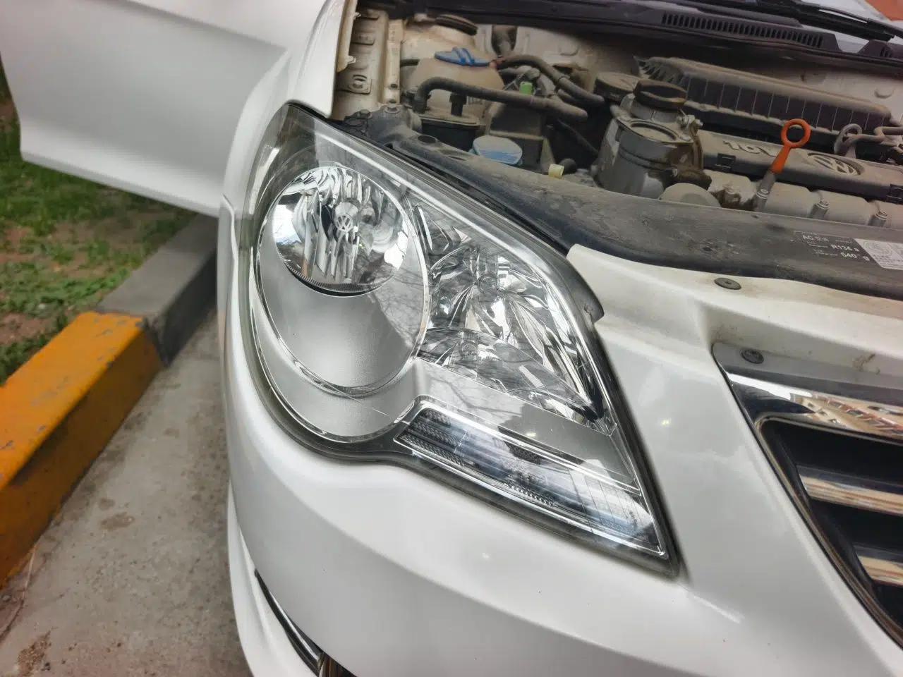 Volkswagen Bora 2012 1.6L Automatic Fashion Edition — миниатюра 7