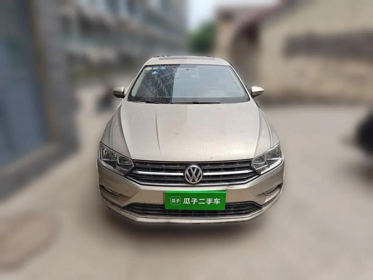 Volkswagen Bora 2017 1.6L Manual Comfort Model — миниатюра 2