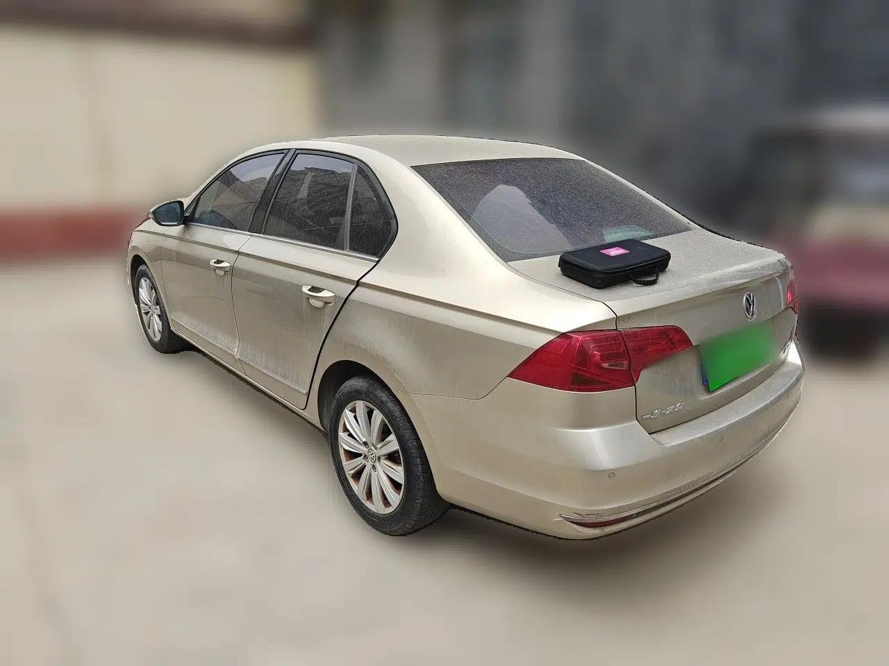 Volkswagen Bora 2017 1.6L Manual Comfort Model — миниатюра 4