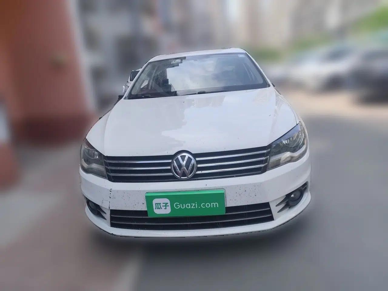 Volkswagen Bora 2015 Value Edition 1.6L Automatic Comfort Version — миниатюра 2