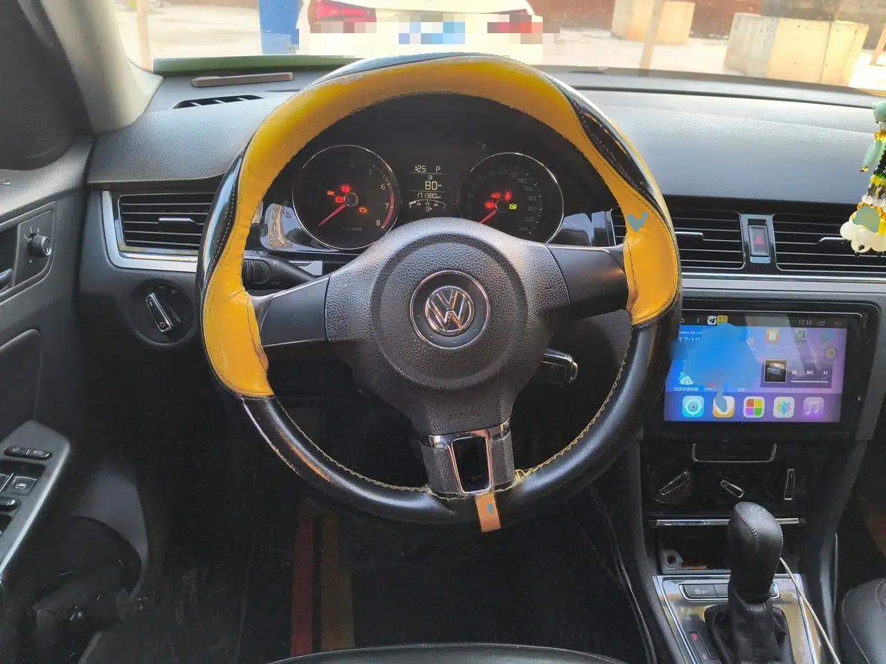 Volkswagen Bora 2013 1.4T Automatic Comfort Model — миниатюра 11