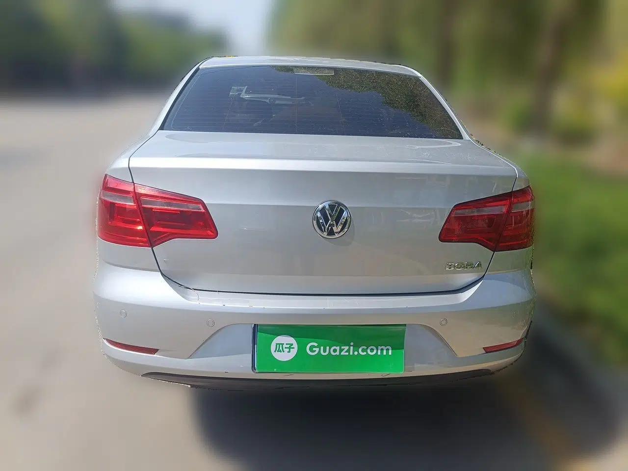 Volkswagen Bora 2013 1.6L Automatic Comfort Model — миниатюра 5