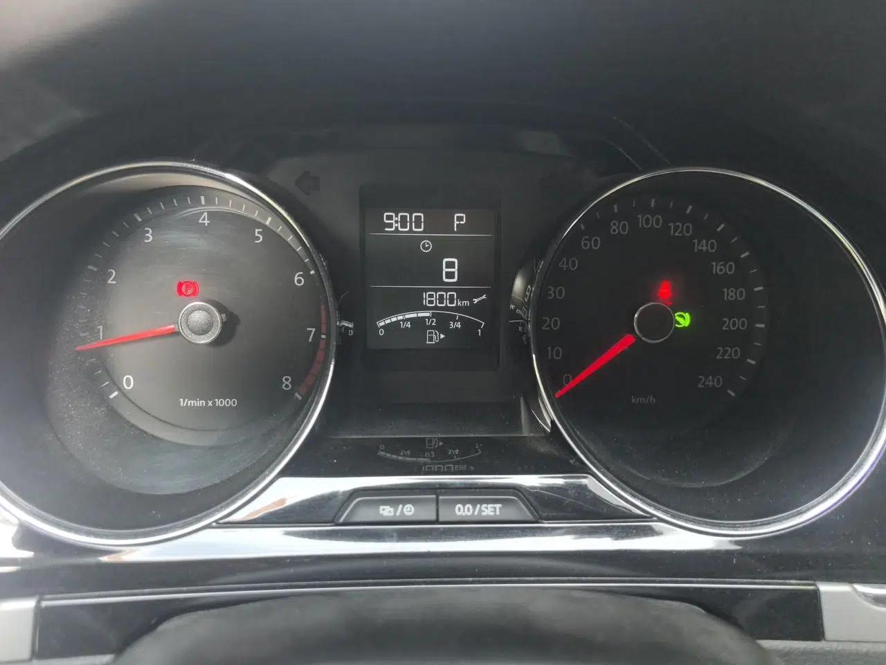 Volkswagen Bora 2014 1.6L Automatic Comfort Model — миниатюра 12