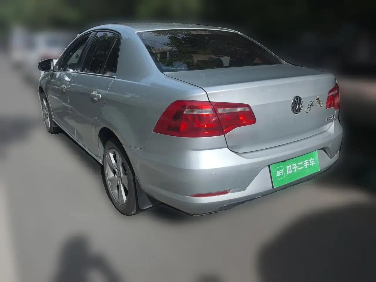 Volkswagen Bora 2014 1.6L Automatic Comfort Model — миниатюра 4