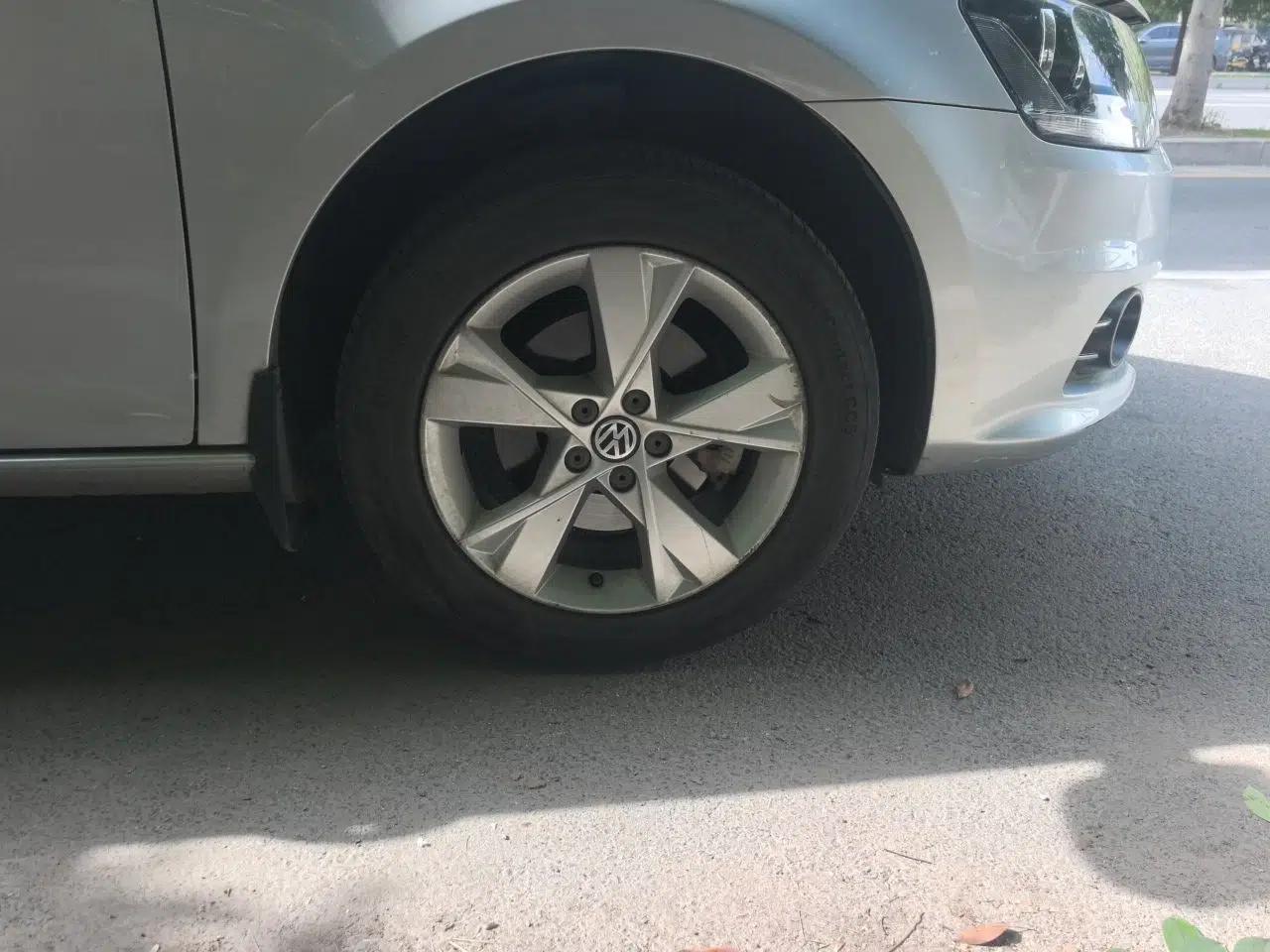 Volkswagen Bora 2014 1.6L Automatic Comfort Model — миниатюра 8