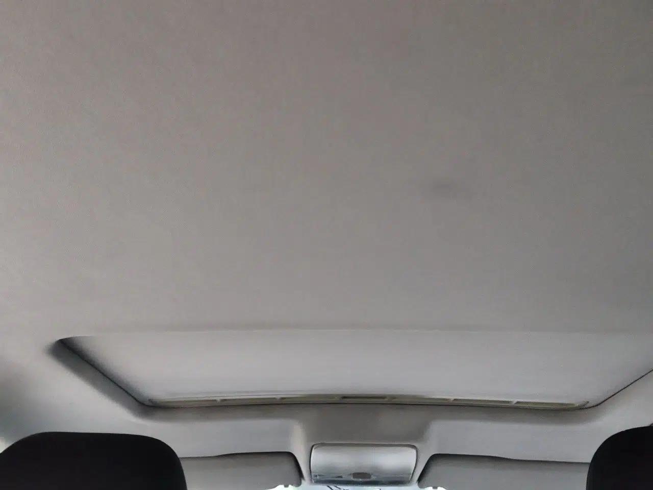 Volkswagen Bora 2013 1.6L Automatic Comfort Model — миниатюра 19
