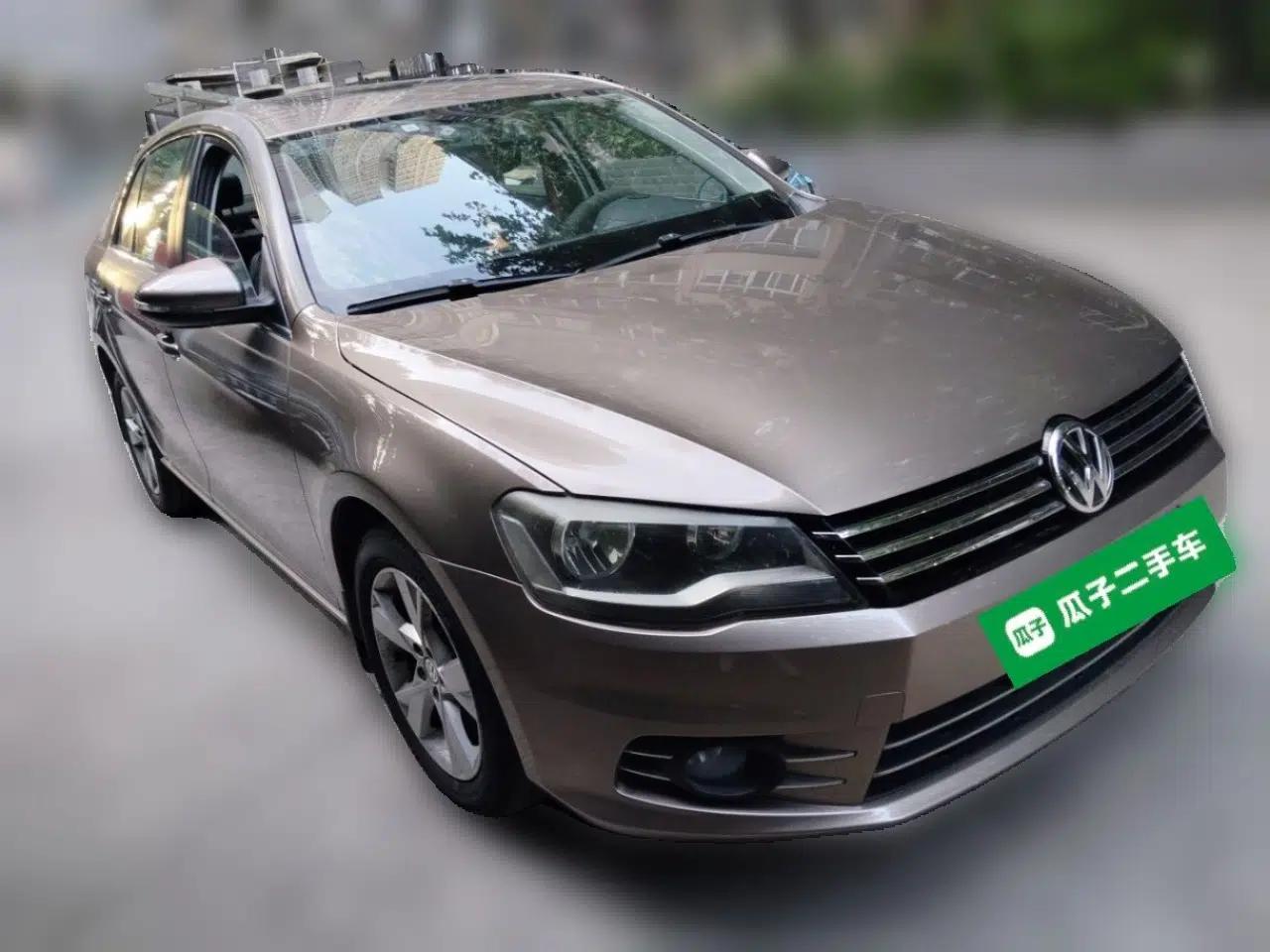Volkswagen Bora 2013 1.6L Automatic Comfort Model — миниатюра 3