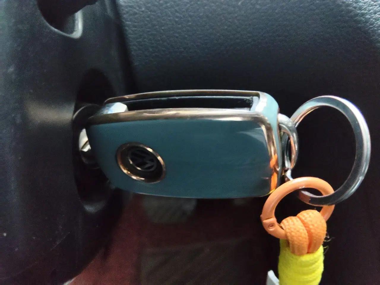Volkswagen Bora 2013 1.6L Automatic Comfort Model — миниатюра 9