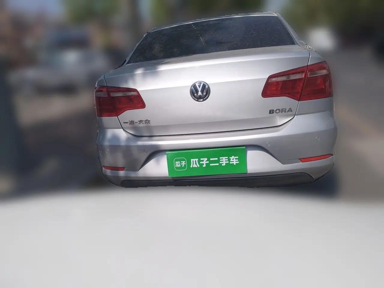 Volkswagen Bora 2014 1.6L Automatic Fashion Model — миниатюра 5