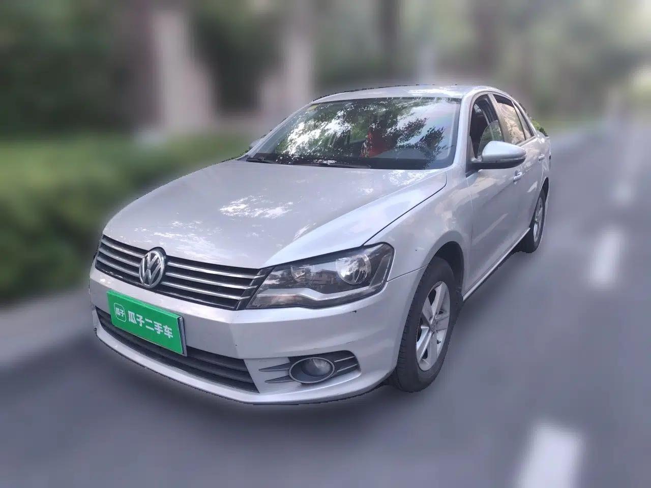 Volkswagen Bora 2013 1.6L Automatic Fashion Model — миниатюра 1