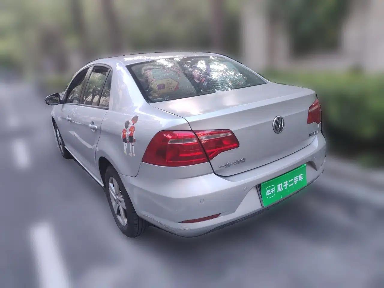 Volkswagen Bora 2013 1.6L Automatic Fashion Model — миниатюра 4