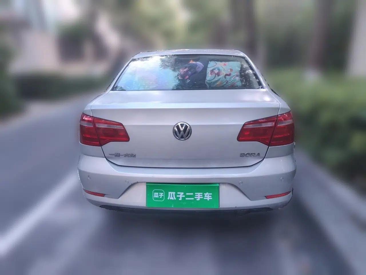 Volkswagen Bora 2013 1.6L Automatic Fashion Model — миниатюра 5
