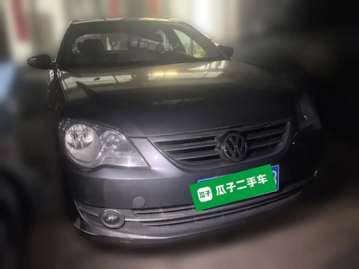 Volkswagen Bora 2012 1.6L Manual Comfort Value Edition — миниатюра 3
