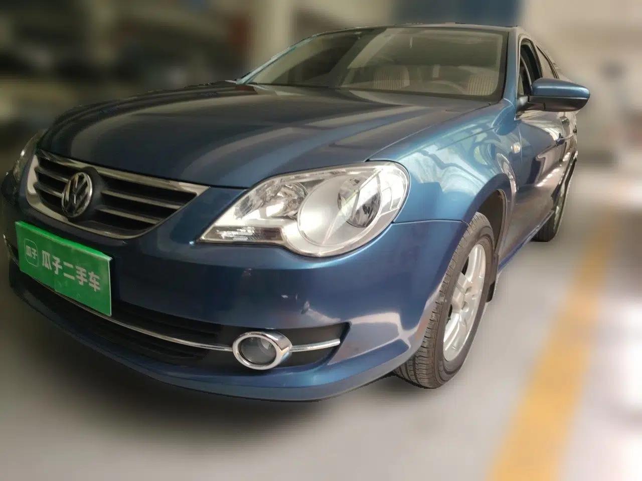 Volkswagen Bora 2011 1.6L Automatic Fashion Edition — миниатюра 1