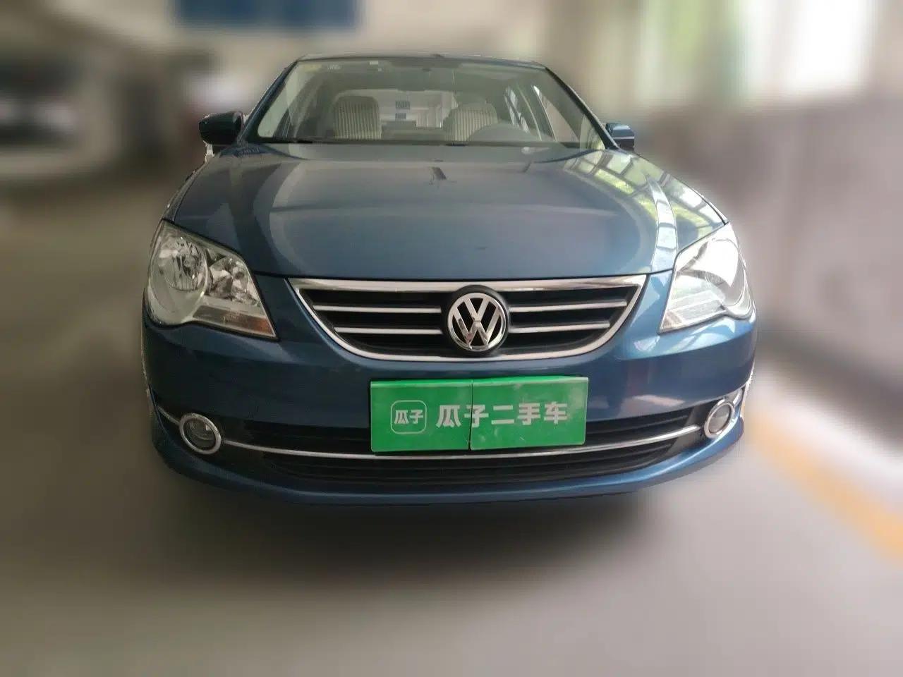 Volkswagen Bora 2011 1.6L Automatic Fashion Edition — миниатюра 2