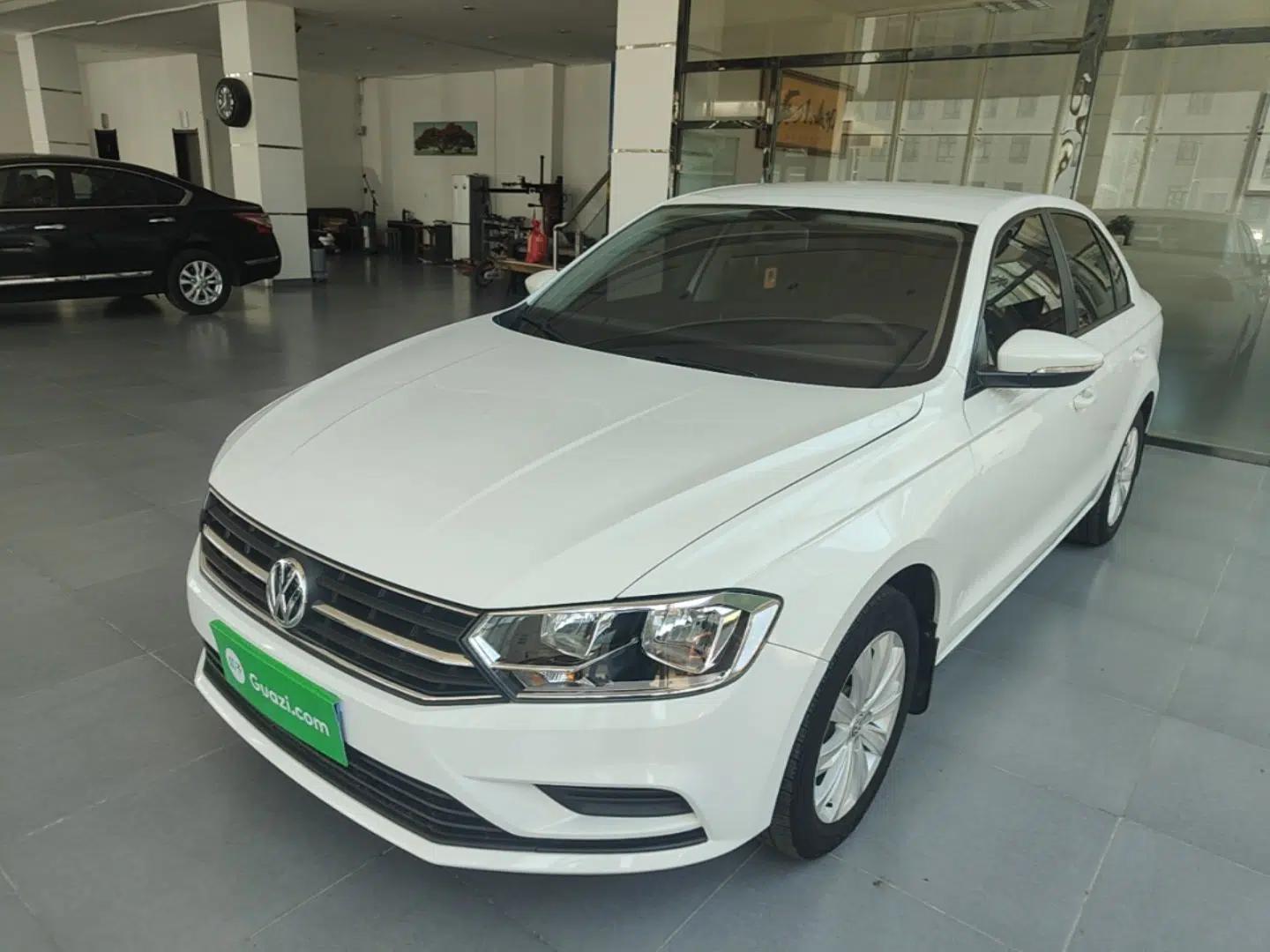 Volkswagen Bora 2019 Facelift Bora·Legend 1.5L Manual Fashion Edition China VI Standard — миниатюра 1