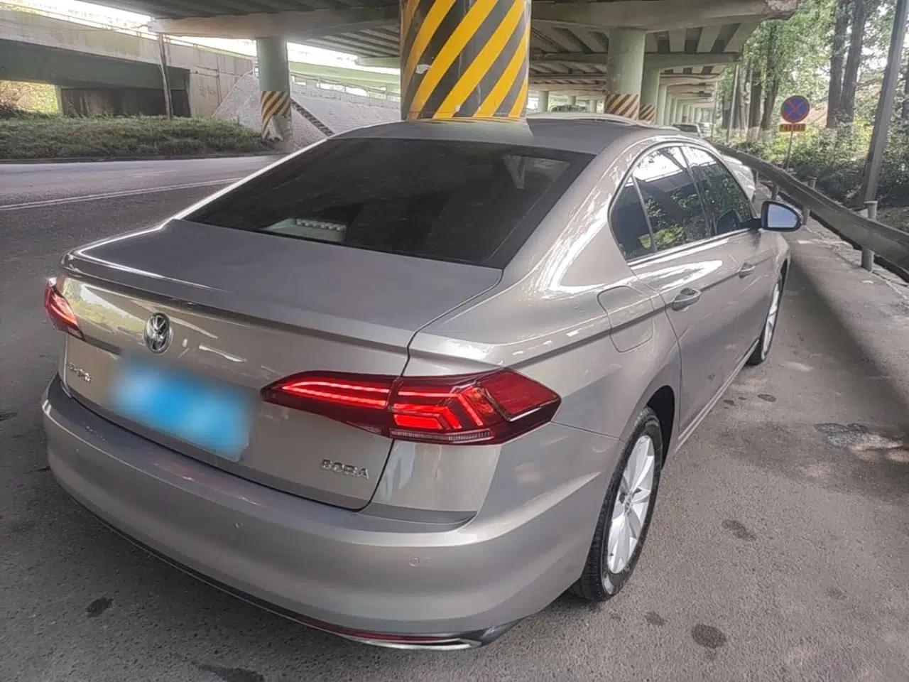 Volkswagen Bora 2019 Revised Version 1.5L Automatic Elite Edition China VI Standard — миниатюра 4