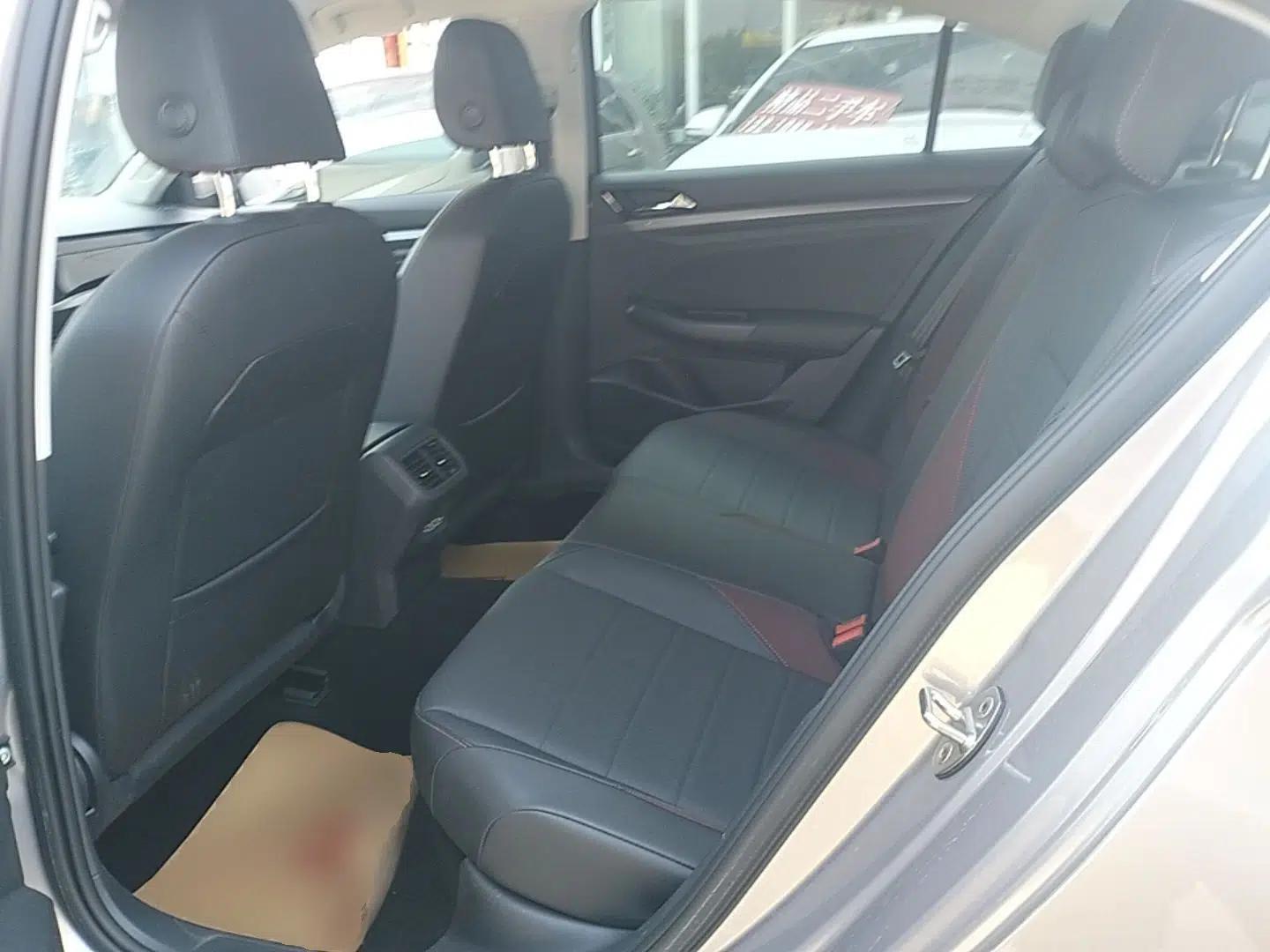 Volkswagen Bora 2020 1.5L Manual Comfort Version — миниатюра 20